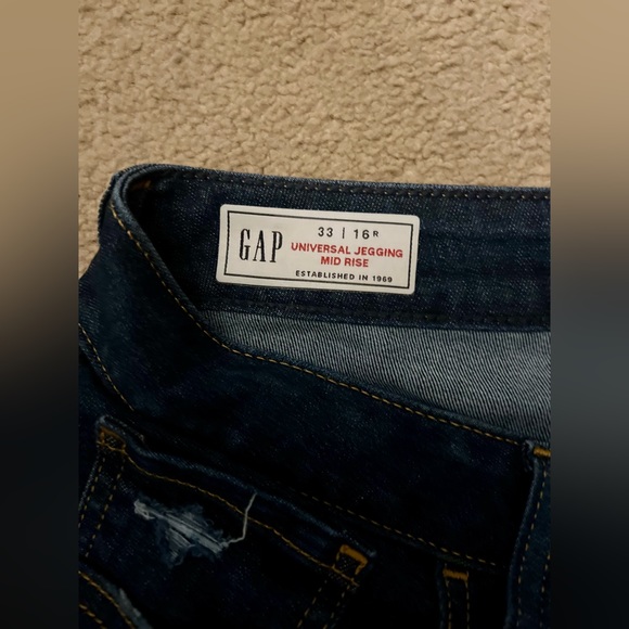 GAP Mid Rise Universal Jegging with Washwell, size 33, dark indigo - Picture 6 of 7